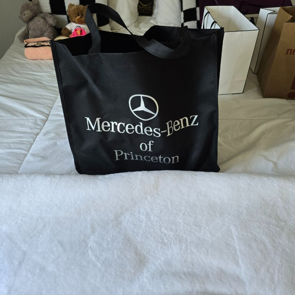 Mercedes Benz ALL New Authentic Lot 2025 Tote Leather Books Cords Disks + gifts